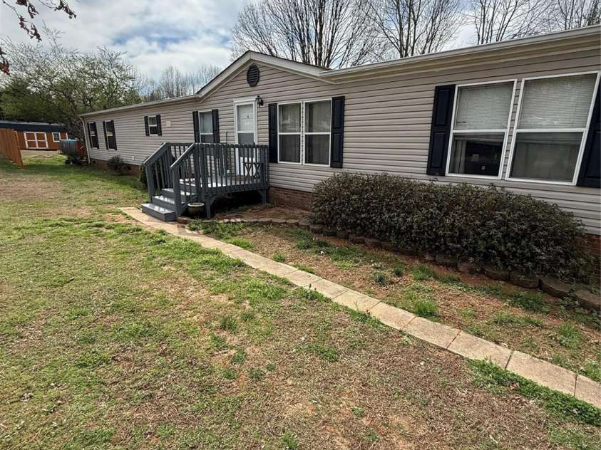 2423 Stones Throw Court, Lenoir, NC 28645.  MLS# CAR4333338, YatesRealty ID 5699. 