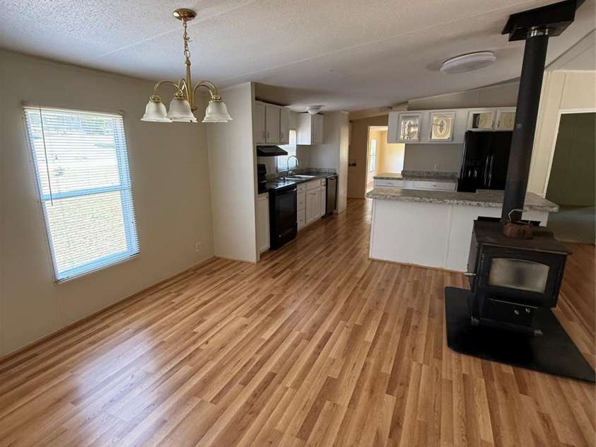 2423 Stones Throw Court, Lenoir, NC 28645.  MLS# CAR4333338, YatesRealty ID 5699. Dining area