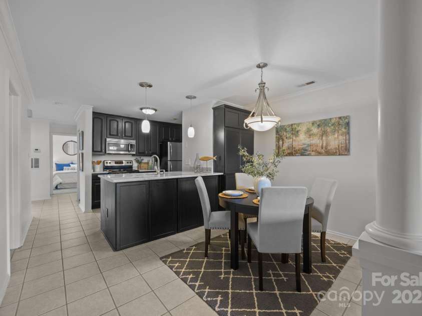 907 Southwest Drive, Davidson, NC 28036.  MLS# CAR4312461, YatesRealty ID 5699. 