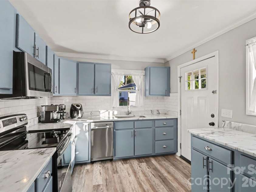 115 Adcock Street, Belmont, NC 28012.  MLS# CAR4432164, YatesRealty ID 56990. 