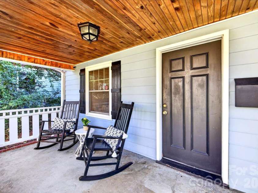 2814 Virginia Avenue, Charlotte, NC 28205.  MLS# CAR4432072, YatesRealty ID 56991. 