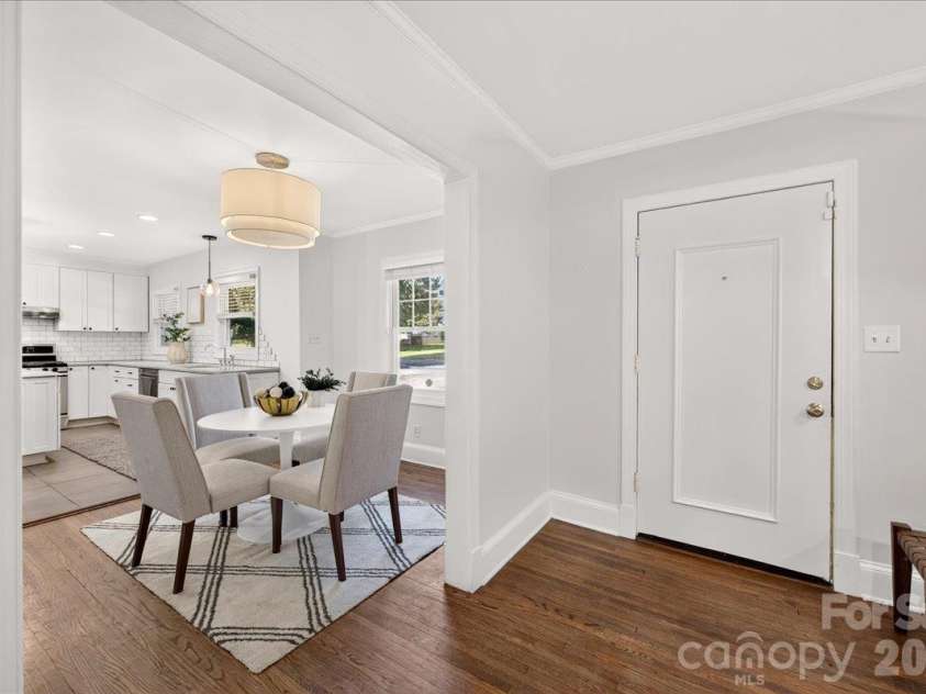 2814 Virginia Avenue, Charlotte, NC 28205.  MLS# CAR4432072, YatesRealty ID 56991. 
