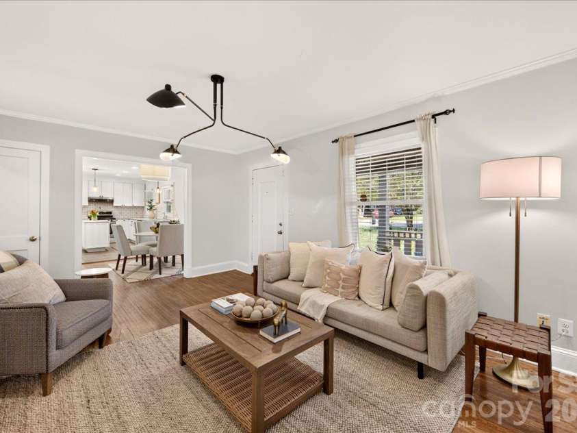 2814 Virginia Avenue, Charlotte, NC 28205.  MLS# CAR4432072, YatesRealty ID 56991. 