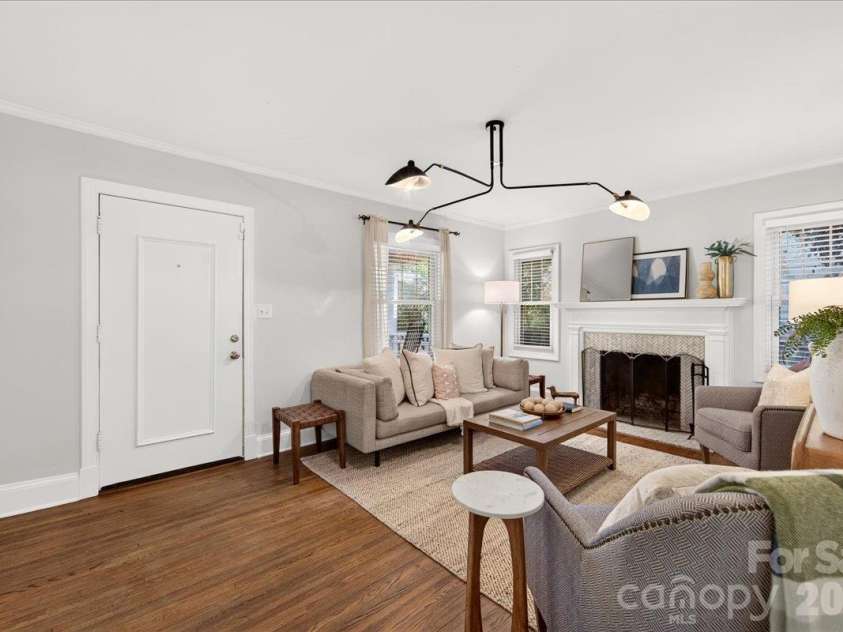 2814 Virginia Avenue, Charlotte, NC 28205.  MLS# CAR4432072, YatesRealty ID 56991. 