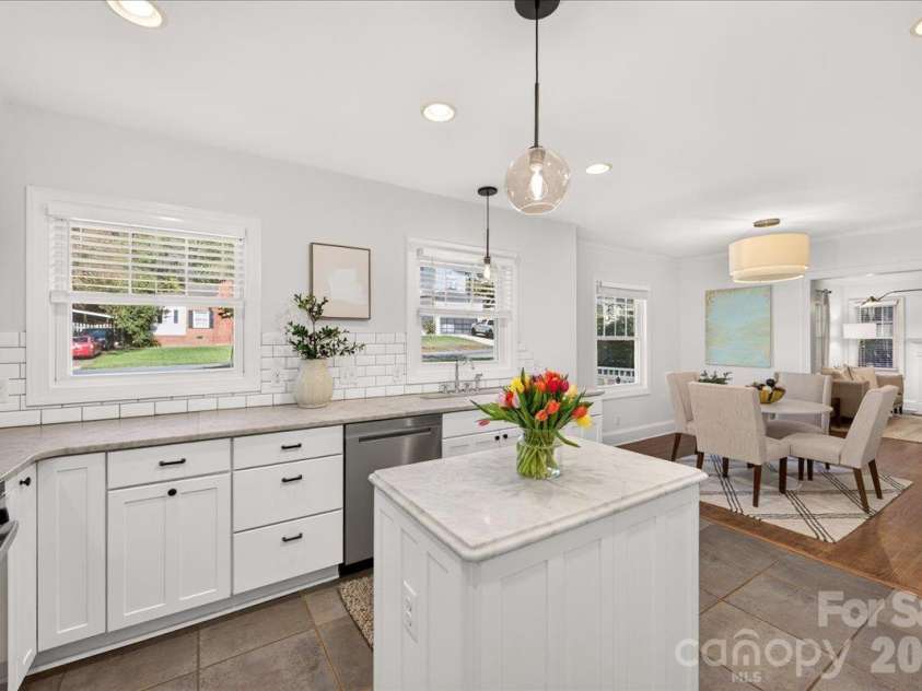 2814 Virginia Avenue, Charlotte, NC 28205.  MLS# CAR4432072, YatesRealty ID 56991. 