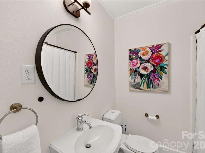 2814 Virginia Avenue, Charlotte, NC 28205.  MLS# CAR4432072, YatesRealty ID 56991. 