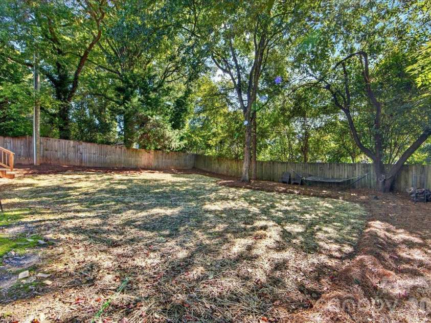 2814 Virginia Avenue, Charlotte, NC 28205.  MLS# CAR4432072, YatesRealty ID 56991. 