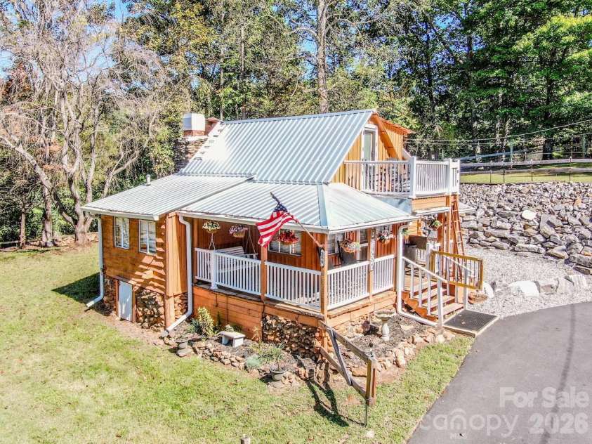 206 Mitchell Trail Road, Statesville, NC 28625.  MLS# CAR4432111, YatesRealty ID 56992. 