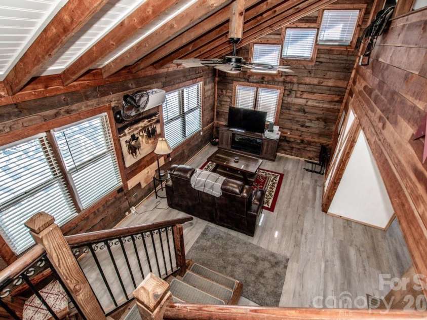 206 Mitchell Trail Road, Statesville, NC 28625.  MLS# CAR4432111, YatesRealty ID 56992. Living