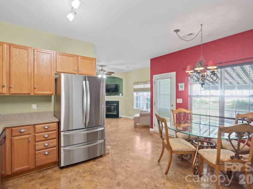 10919 Shelly Renee Drive, Cornelius, NC 28031.  MLS# CAR4431965, YatesRealty ID 56996. 