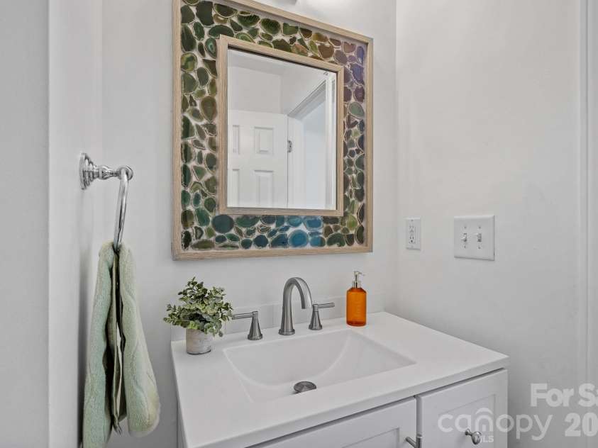 15744 Trenton Place Road, Huntersville, NC 28078.  MLS# CAR4431973, YatesRealty ID 56997. 