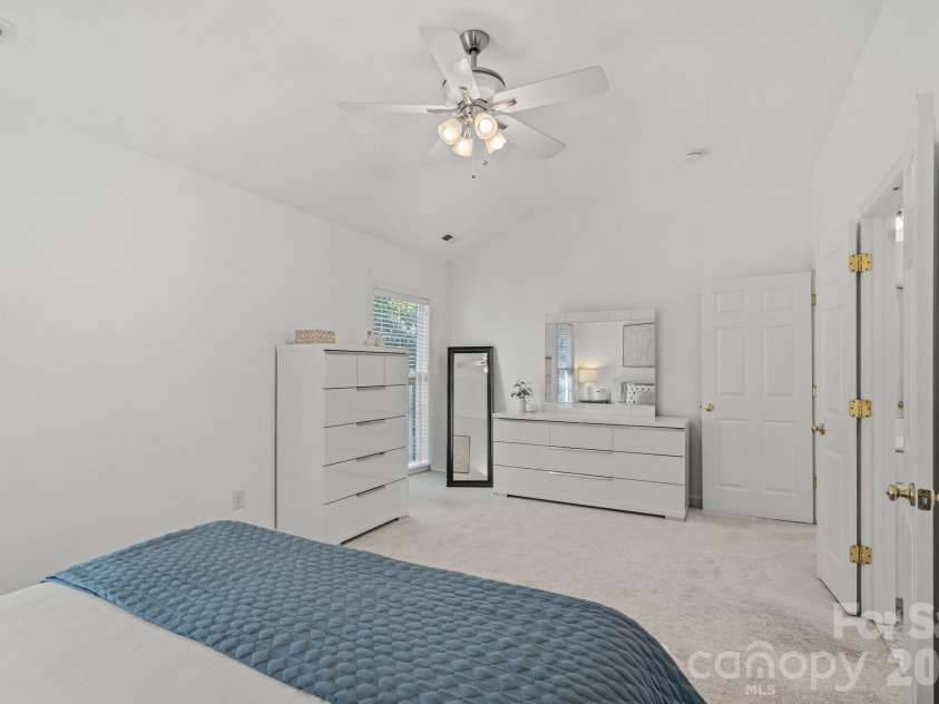 15744 Trenton Place Road, Huntersville, NC 28078.  MLS# CAR4431973, YatesRealty ID 56997. 
