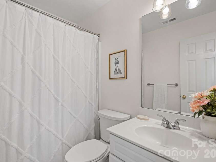 15744 Trenton Place Road, Huntersville, NC 28078.  MLS# CAR4431973, YatesRealty ID 56997. 