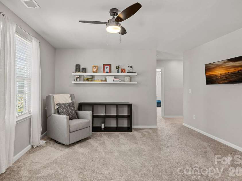 9325 Beecroft Valley Drive, Huntersville, NC 28078.  MLS# CAR4431447, YatesRealty ID 57000. Loft