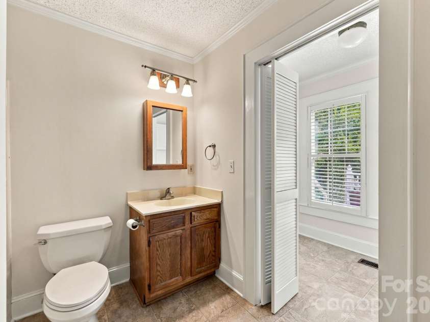 2205 Pennsylvania Avenue, Kannapolis, NC 28083.  MLS# CAR4431254, YatesRealty ID 57002. 