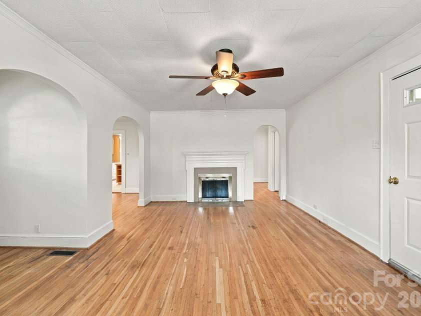 2205 Pennsylvania Avenue, Kannapolis, NC 28083.  MLS# CAR4431254, YatesRealty ID 57002. 