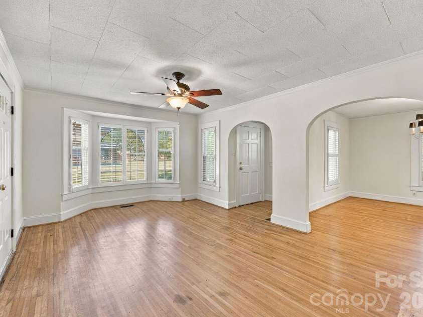 2205 Pennsylvania Avenue, Kannapolis, NC 28083.  MLS# CAR4431254, YatesRealty ID 57002. 