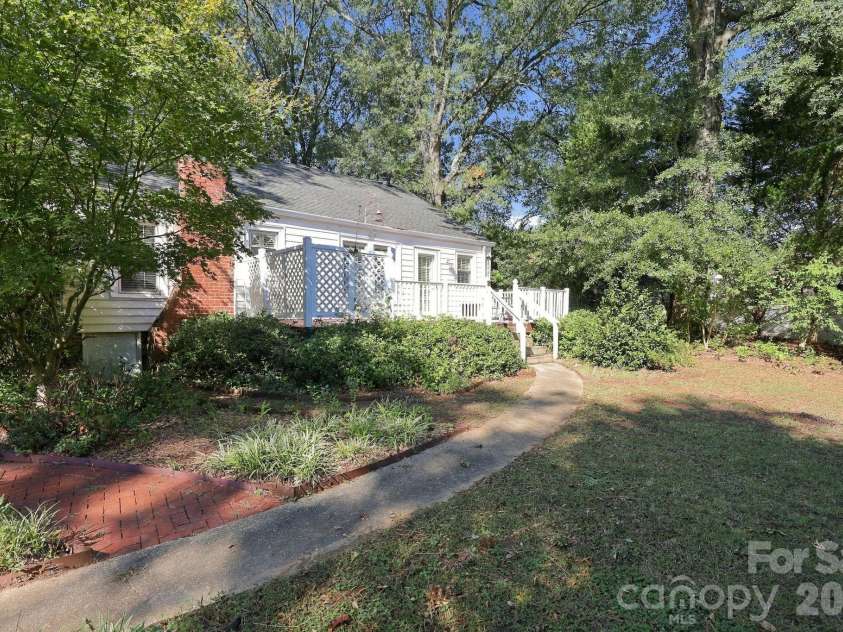 2205 Pennsylvania Avenue, Kannapolis, NC 28083.  MLS# CAR4431254, YatesRealty ID 57002. 