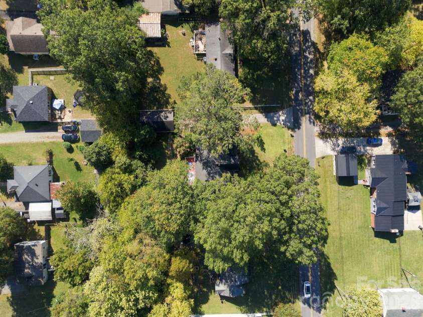 2205 Pennsylvania Avenue, Kannapolis, NC 28083.  MLS# CAR4431254, YatesRealty ID 57002. 