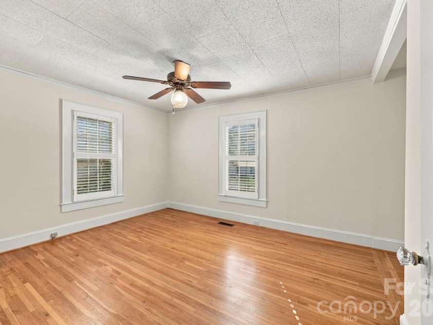 2205 Pennsylvania Avenue, Kannapolis, NC 28083.  MLS# CAR4431254, YatesRealty ID 57002. Primary bedroom