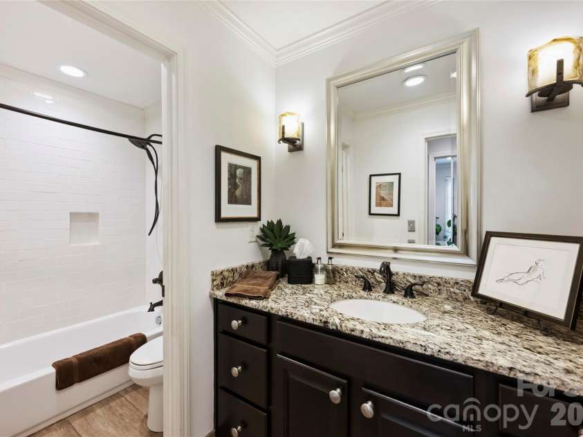 3632 Chevington Road, Charlotte, NC 28226.  MLS# CAR4431226, YatesRealty ID 57004. 