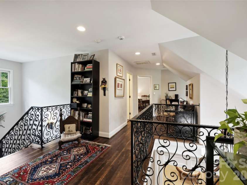 3632 Chevington Road, Charlotte, NC 28226.  MLS# CAR4431226, YatesRealty ID 57004. 