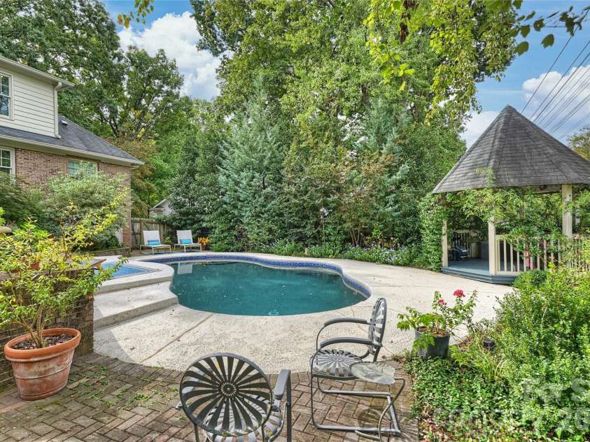 3632 Chevington Road, Charlotte, NC 28226.  MLS# CAR4431226, YatesRealty ID 57004. 