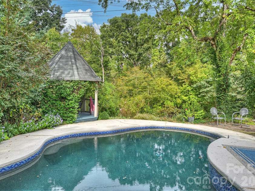 3632 Chevington Road, Charlotte, NC 28226.  MLS# CAR4431226, YatesRealty ID 57004. 