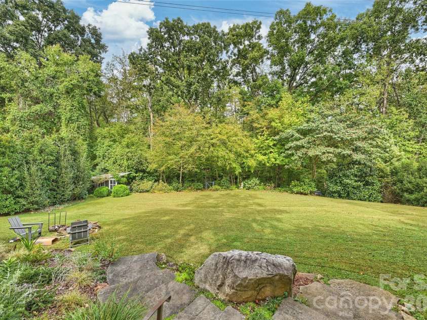 3632 Chevington Road, Charlotte, NC 28226.  MLS# CAR4431226, YatesRealty ID 57004. 