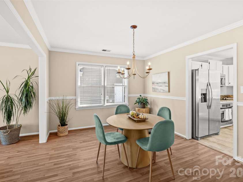 2916 Winghaven Lane, Charlotte, NC 28210.  MLS# CAR4427049, YatesRealty ID 57013. 