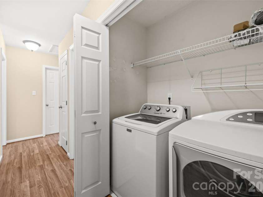 2916 Winghaven Lane, Charlotte, NC 28210.  MLS# CAR4427049, YatesRealty ID 57013. 