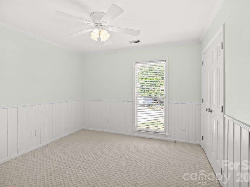 2916 Winghaven Lane, Charlotte, NC 28210.  MLS# CAR4427049, YatesRealty ID 57013. 