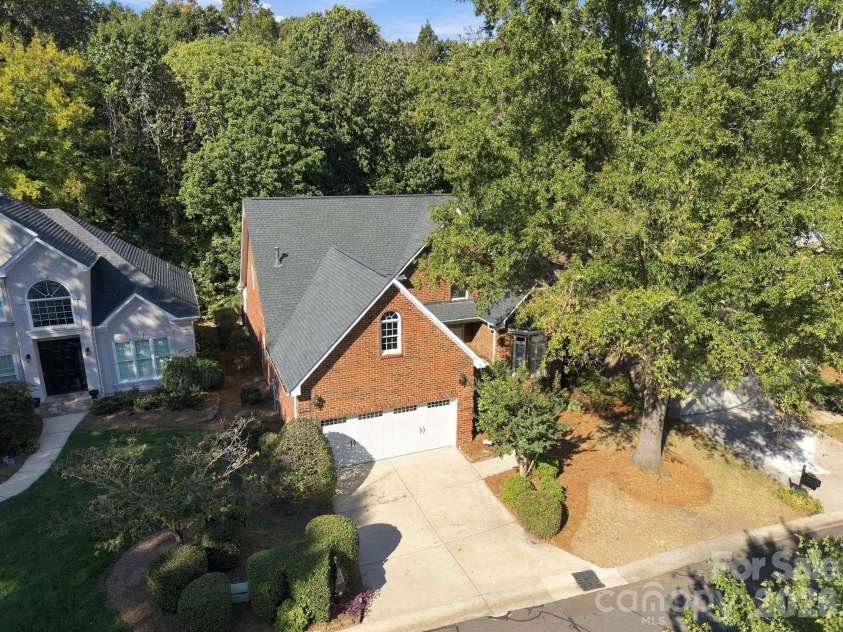 10417 Newberry Park Lane, Charlotte, NC 28277.  MLS# CAR4427030, YatesRealty ID 57014. 