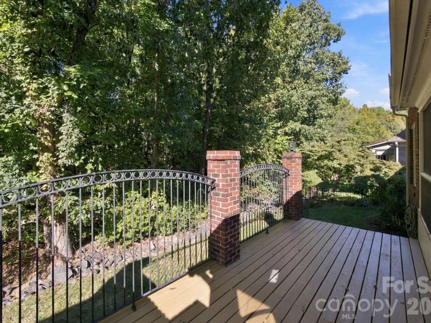 10417 Newberry Park Lane, Charlotte, NC 28277.  MLS# CAR4427030, YatesRealty ID 57014. Back terrace
