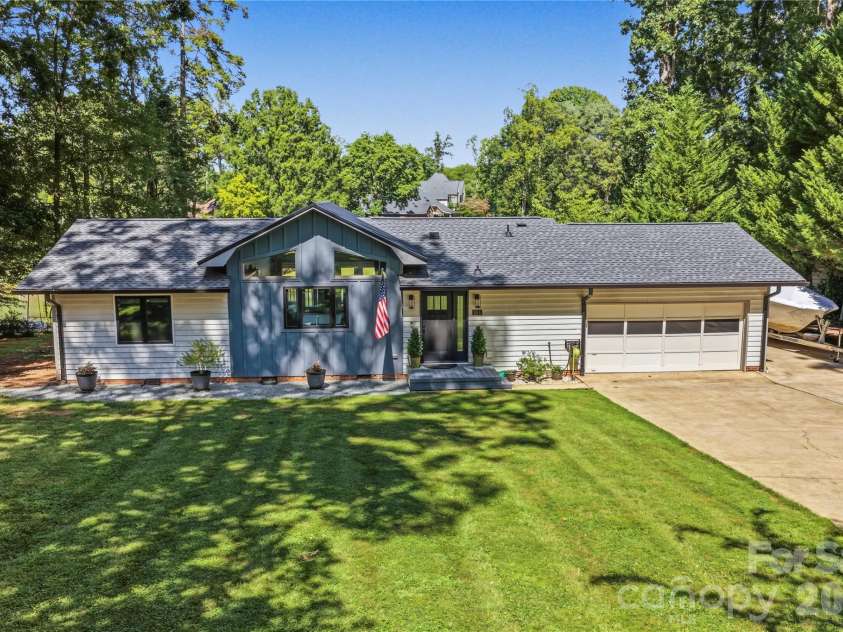 201 Wood Duck Loop, Mooresville, NC 28117.  MLS# CAR4425713, YatesRealty ID 57017. 
