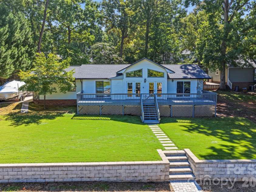 201 Wood Duck Loop, Mooresville, NC 28117.  MLS# CAR4425713, YatesRealty ID 57017. Backyard