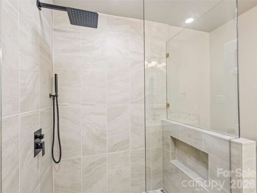 201 Wood Duck Loop, Mooresville, NC 28117.  MLS# CAR4425713, YatesRealty ID 57017. Primary Bathroom