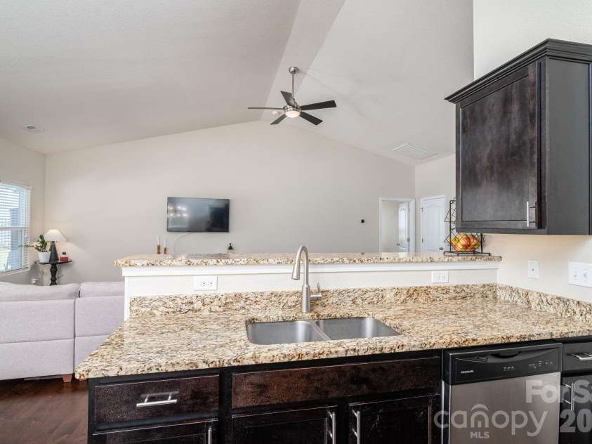 9012 Avery Meadows Drive, Charlotte, NC 28216.  MLS# CAR4426885, YatesRealty ID 57018. 