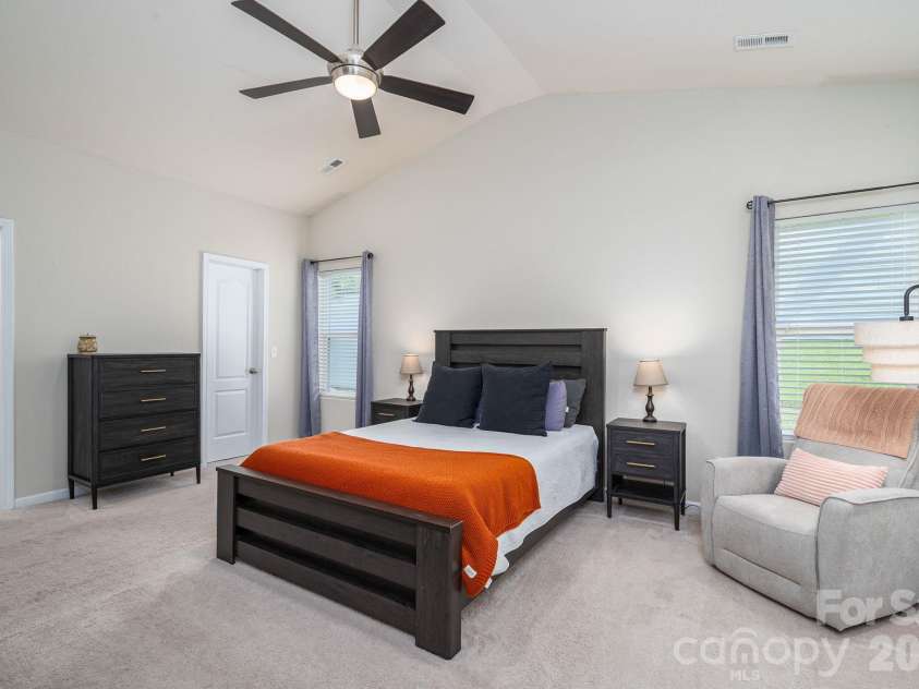 9012 Avery Meadows Drive, Charlotte, NC 28216.  MLS# CAR4426885, YatesRealty ID 57018. 
