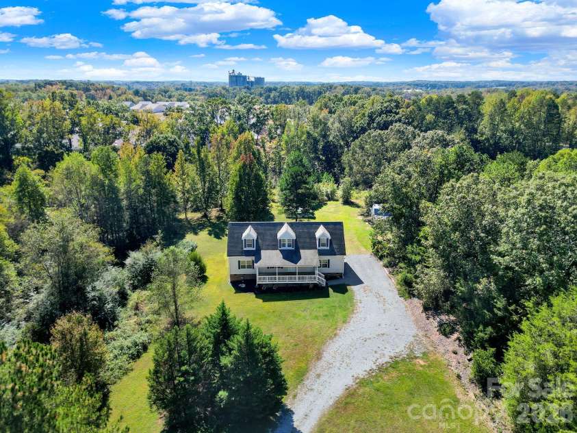 415 Maye Street, Wingate, NC 28174.  MLS# CAR4420224, YatesRealty ID 57019. 