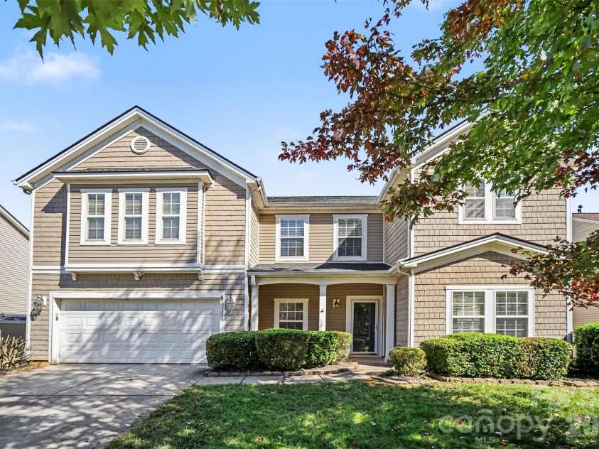 10033 Markus Drive, Mint Hill, NC 28227.  MLS# CAR4417733, YatesRealty ID 57020. 