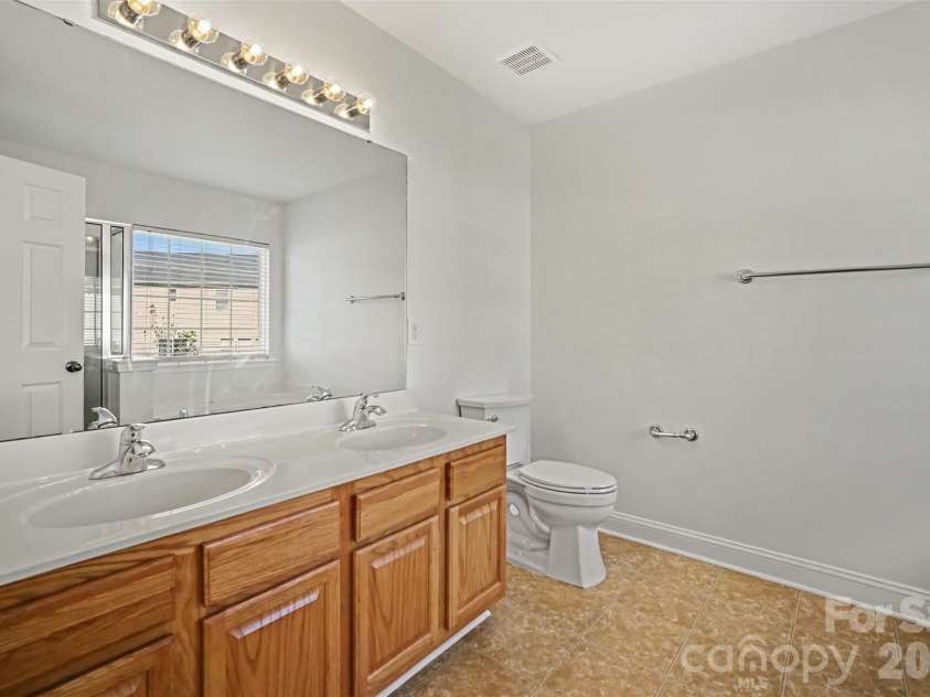 10033 Markus Drive, Mint Hill, NC 28227.  MLS# CAR4417733, YatesRealty ID 57020. 
