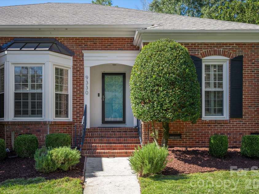 9330 Elverson Drive, Charlotte, NC 28277.  MLS# CAR4423306, YatesRealty ID 57021. 