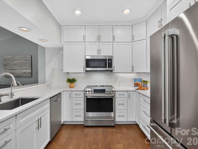 9330 Elverson Drive, Charlotte, NC 28277.  MLS# CAR4423306, YatesRealty ID 57021. 
