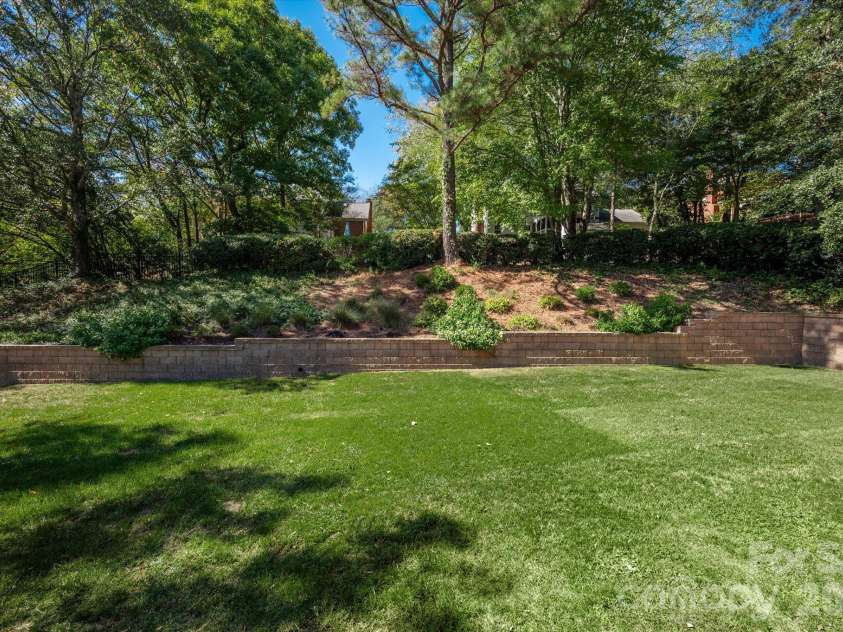9330 Elverson Drive, Charlotte, NC 28277.  MLS# CAR4423306, YatesRealty ID 57021. 