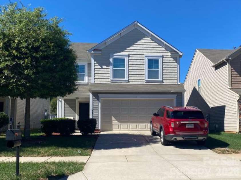 7106 Pitzer Drive, Charlotte, NC 28269.  MLS# CAR4435296, YatesRealty ID 57025. 