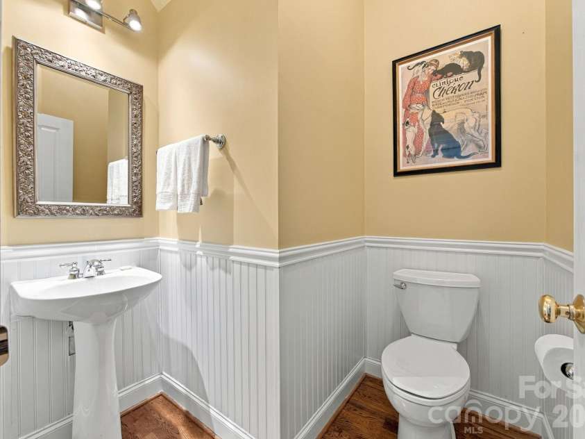15419 Shinner Drive, Huntersville, NC 28078.  MLS# CAR4435037, YatesRealty ID 57028. 