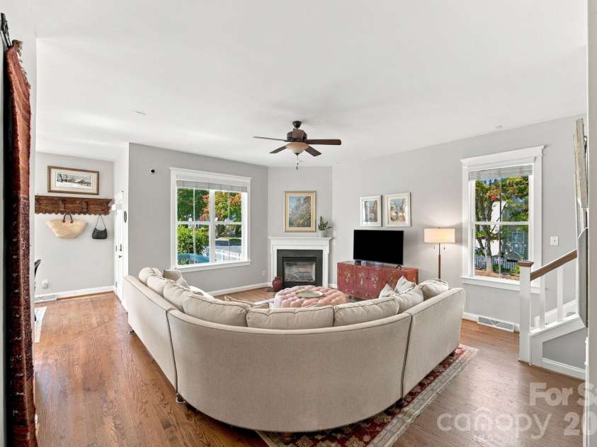 15419 Shinner Drive, Huntersville, NC 28078.  MLS# CAR4435037, YatesRealty ID 57028. 