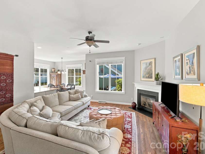 15419 Shinner Drive, Huntersville, NC 28078.  MLS# CAR4435037, YatesRealty ID 57028. 