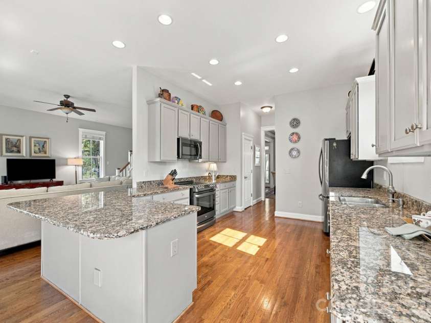 15419 Shinner Drive, Huntersville, NC 28078.  MLS# CAR4435037, YatesRealty ID 57028. 